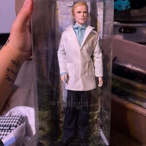 Barbie Twilight Saga Doll with White Coat and Blue Scarf